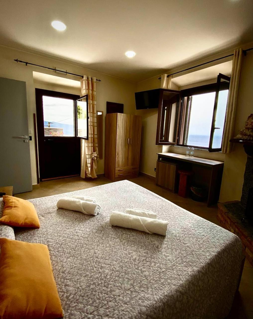 Resort - Localita Santa Barbara Баняра Калабра Екстериор снимка